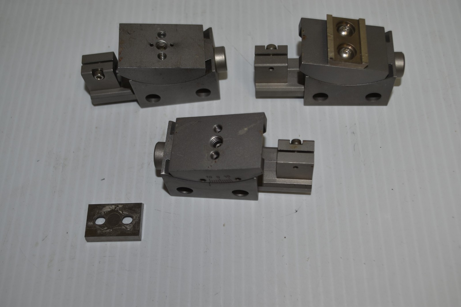 *JM* NEWPORT 561-GON GONIOMETER LOT OF 3- FOR PARTS & REPAIR  (QEG98)