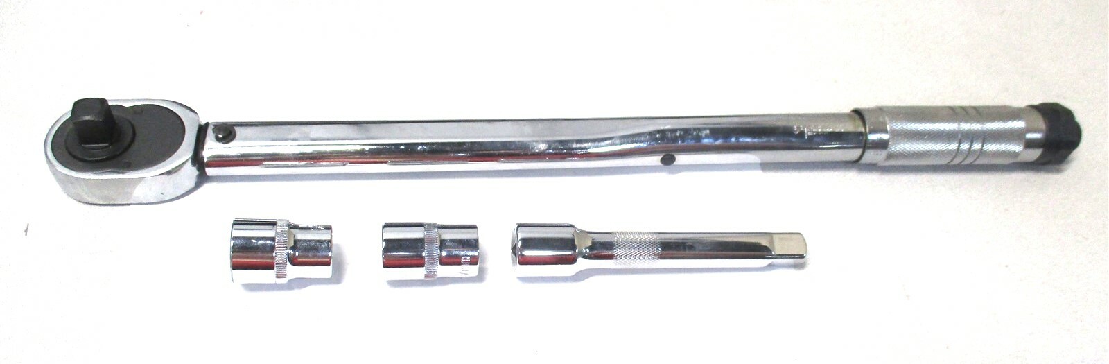 Urceri (WH-TR9004) 1/2" Fixed Square Head Alloy Steel Click Torque Wrench Set