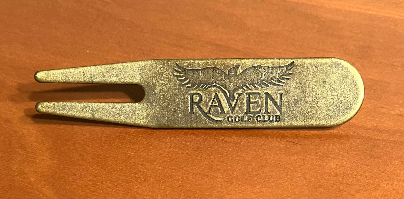 Raven Golf Club (Colorado) Logo Golf Ball Mark Divot Repair Tool