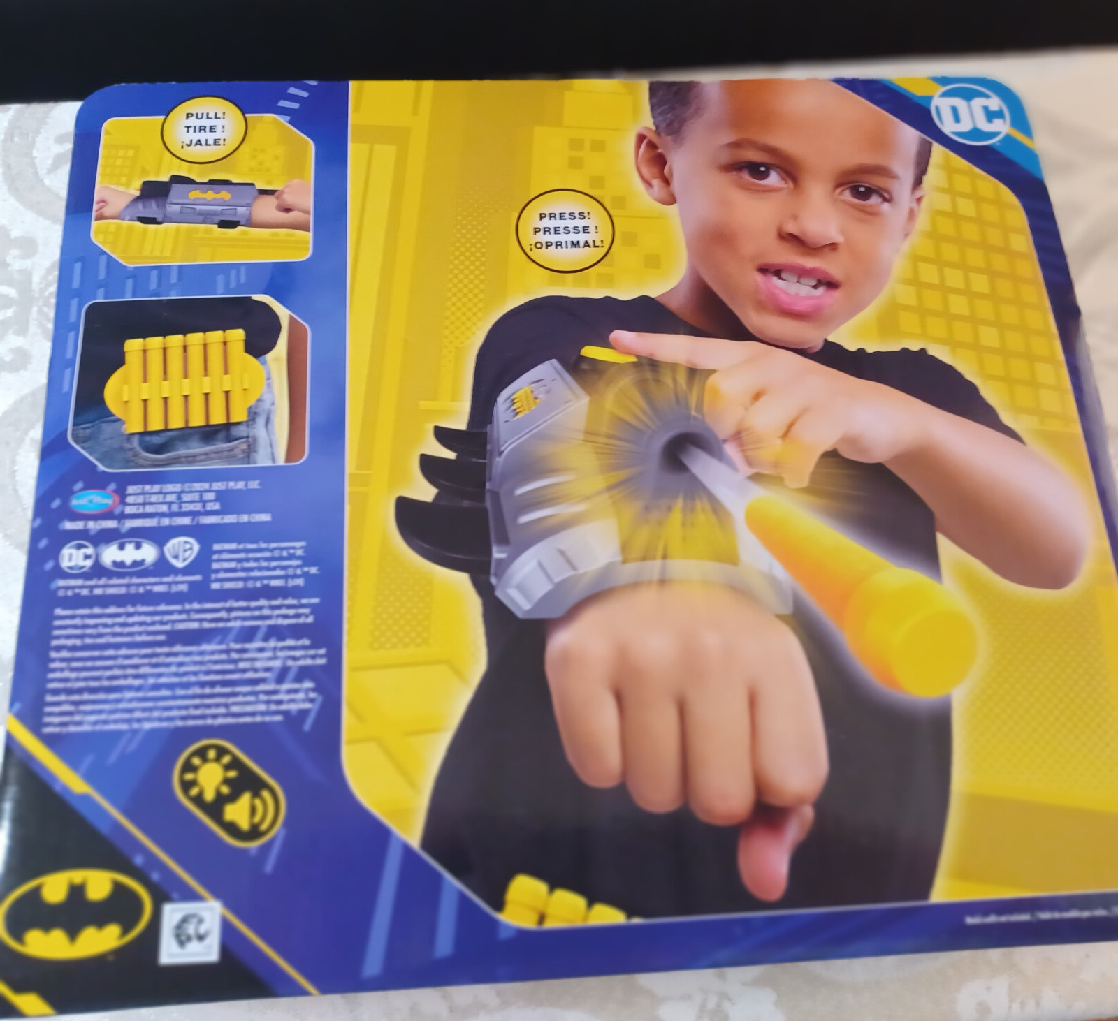 Batman Ultimate Gauntlet Launcher With Lights & Sounds DC Comics Interactive