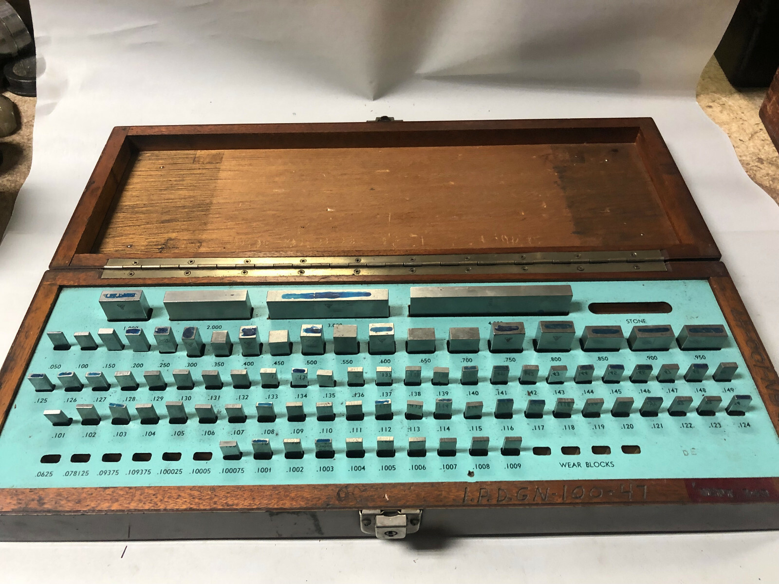 MACHINIST TOOLS MILL LATHE Machinist Gage Gauge Blocks in Case OfCe FrBk