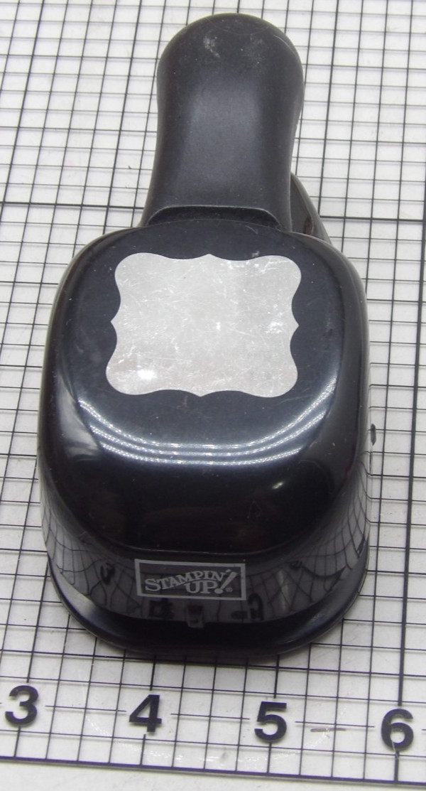 Stampin Up Curly Label Whale Tail Paper Shaper Paper Punch