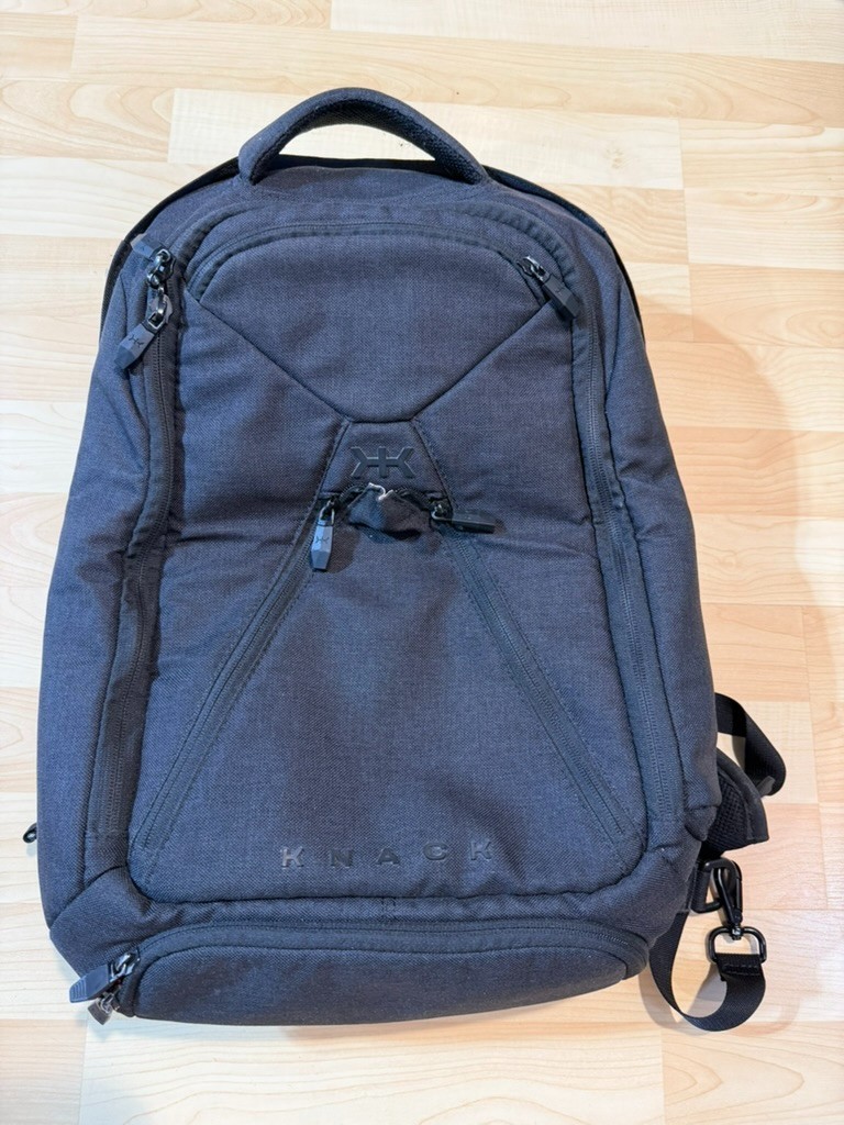 Knack Pack Series 1 Backpack Gray Expandable Travel Laptop Flaw