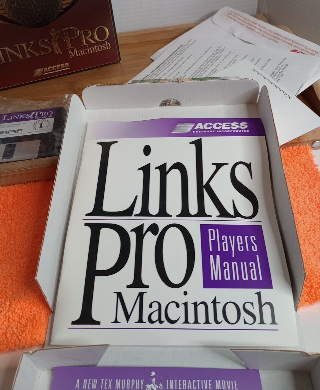 Links Pro Macintosh CD-Rom by ACCESS Software, Inc. 1994. Complete. Untested