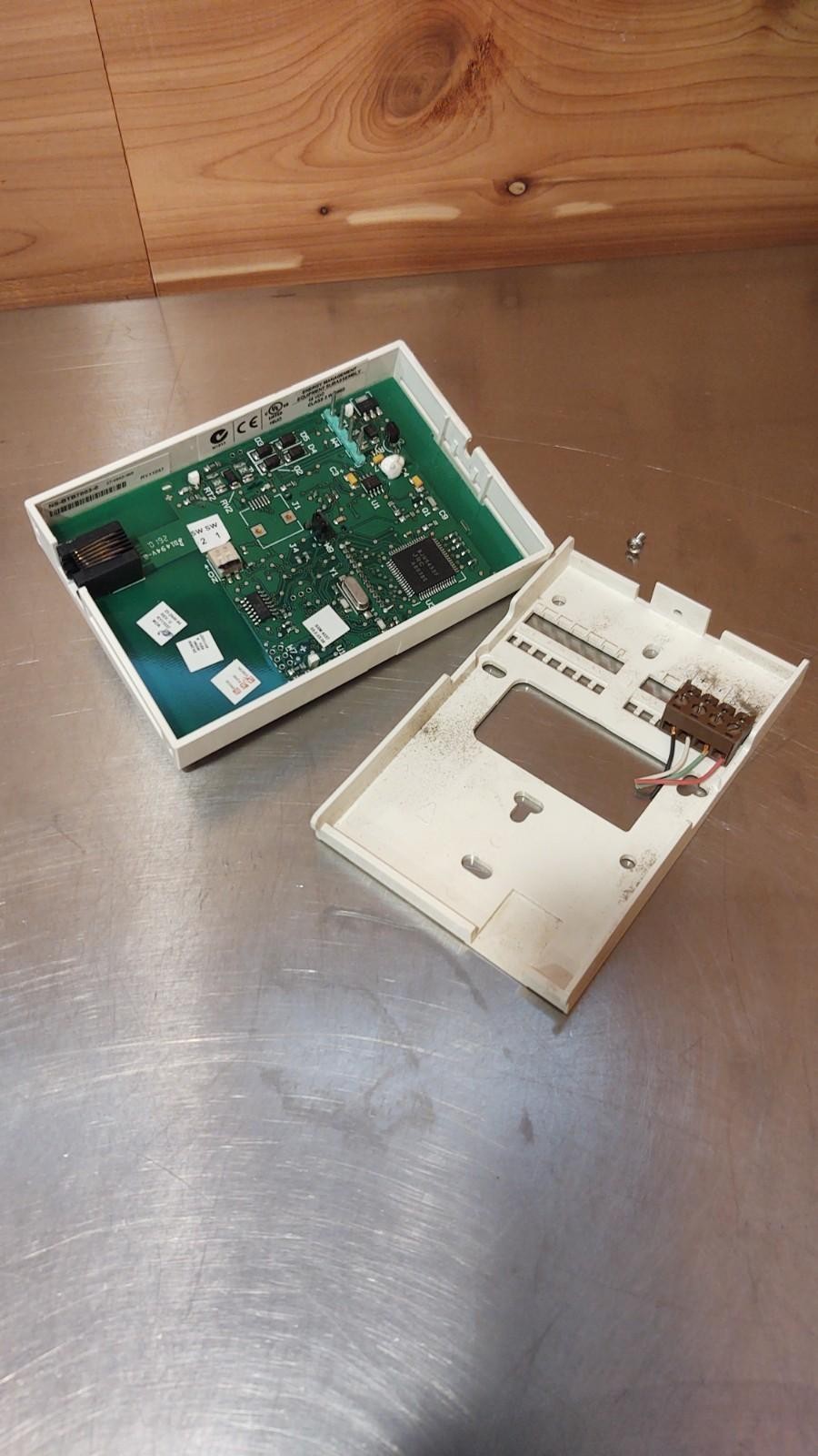 JOHNSON CONTROLS NS-BTB7003-0