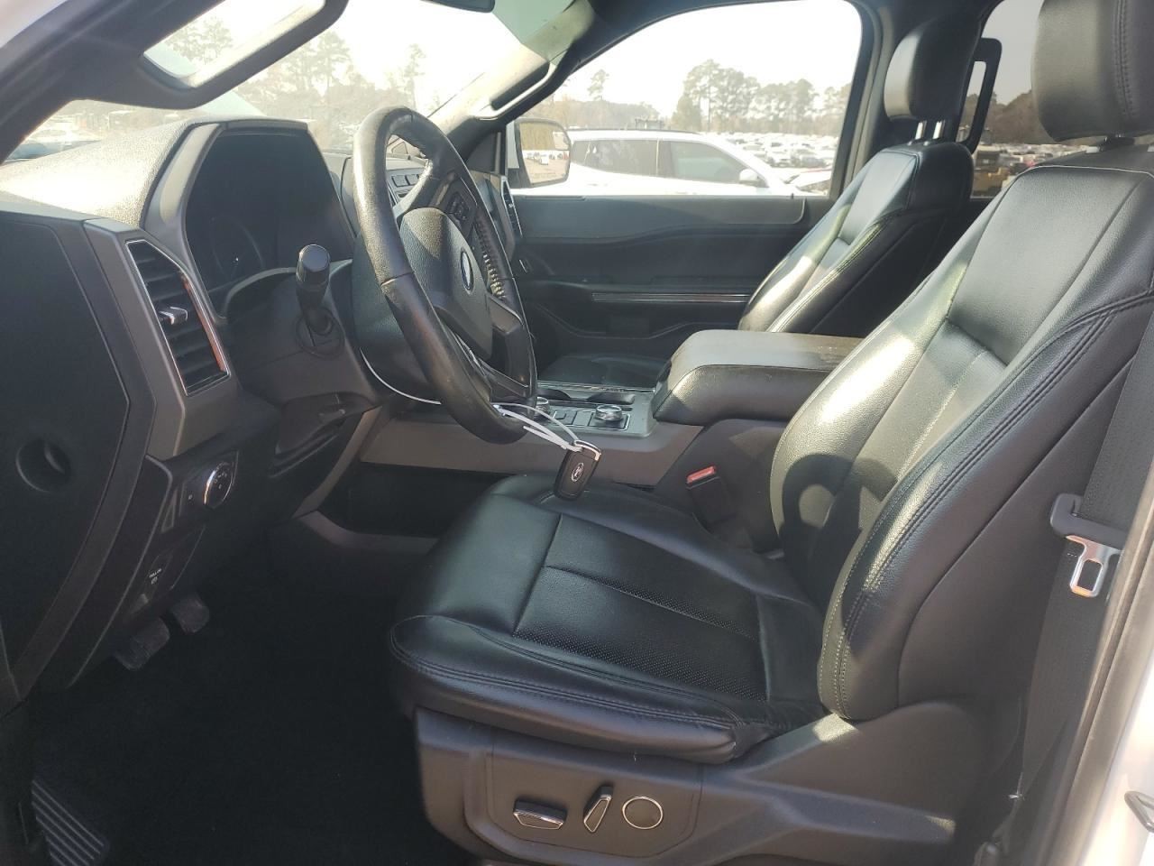 EXPEDITON 2019 Glove Box 4974402