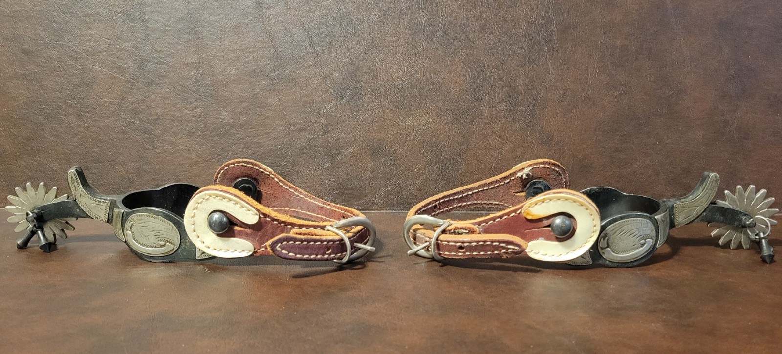 WESTERN STERLING AND IRON SPURS & BROWN LEATHER STRAPS 16 POINTED ROWLS 🔥🔥🔥