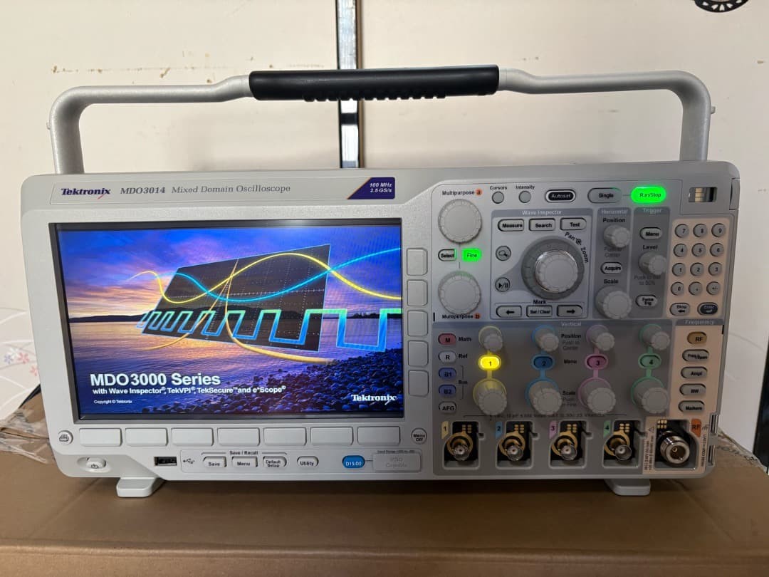 Tektronix MDO3014 500MHz Full-Function Oscilloscope