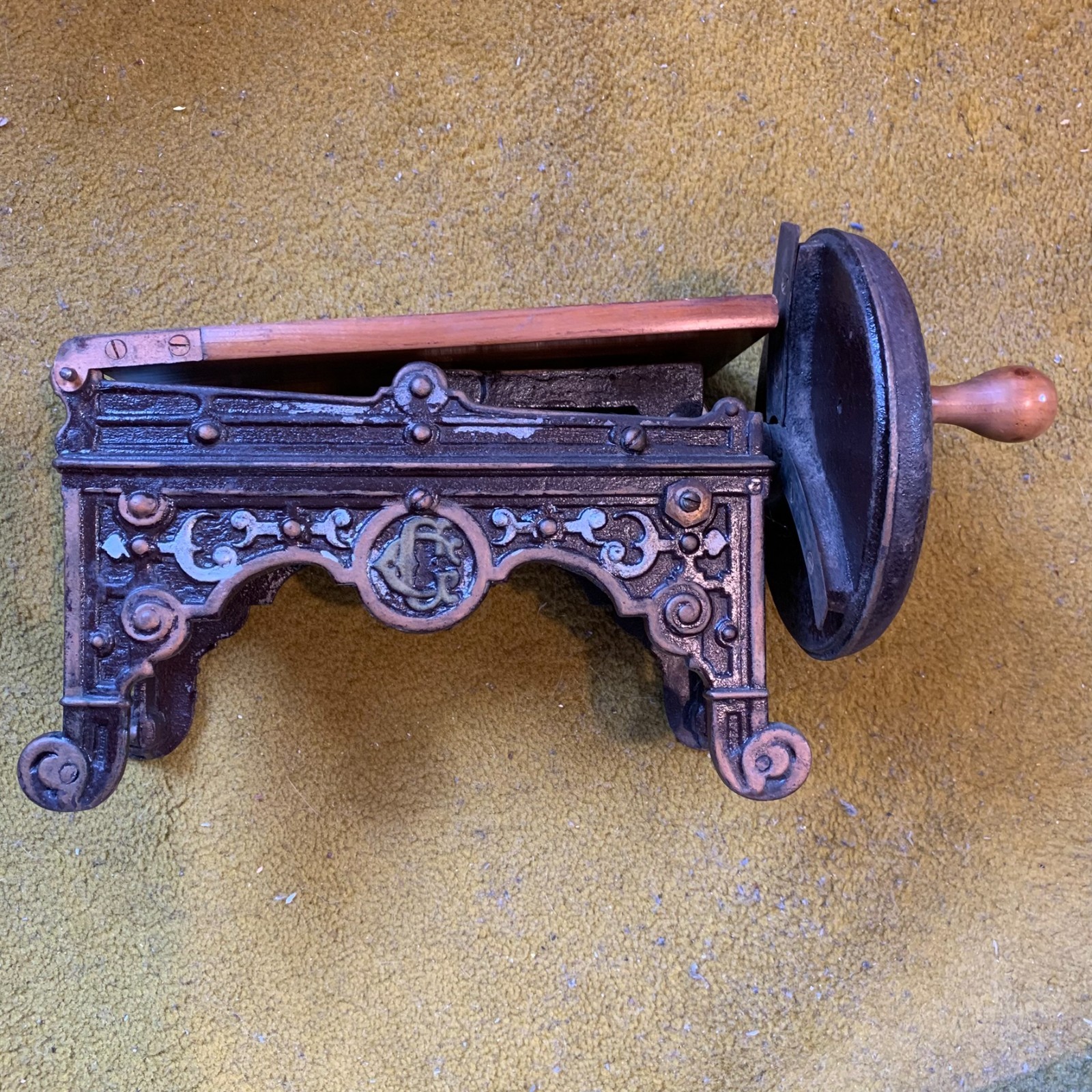 Antique Geschutzt Tobacco Shredder Cutter Cigar Tool Cast Iron Germany Chopper