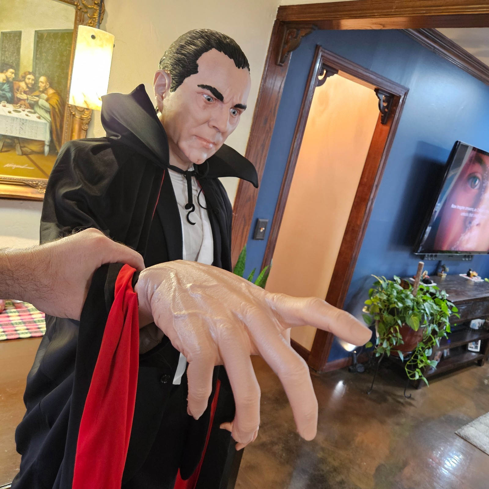 DRACULA Bela Legosi life sized prop statue