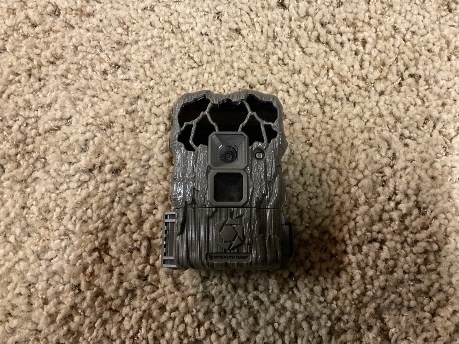 STEALTH CAM GAME TRAIL CAMERA STC-VL22 V2