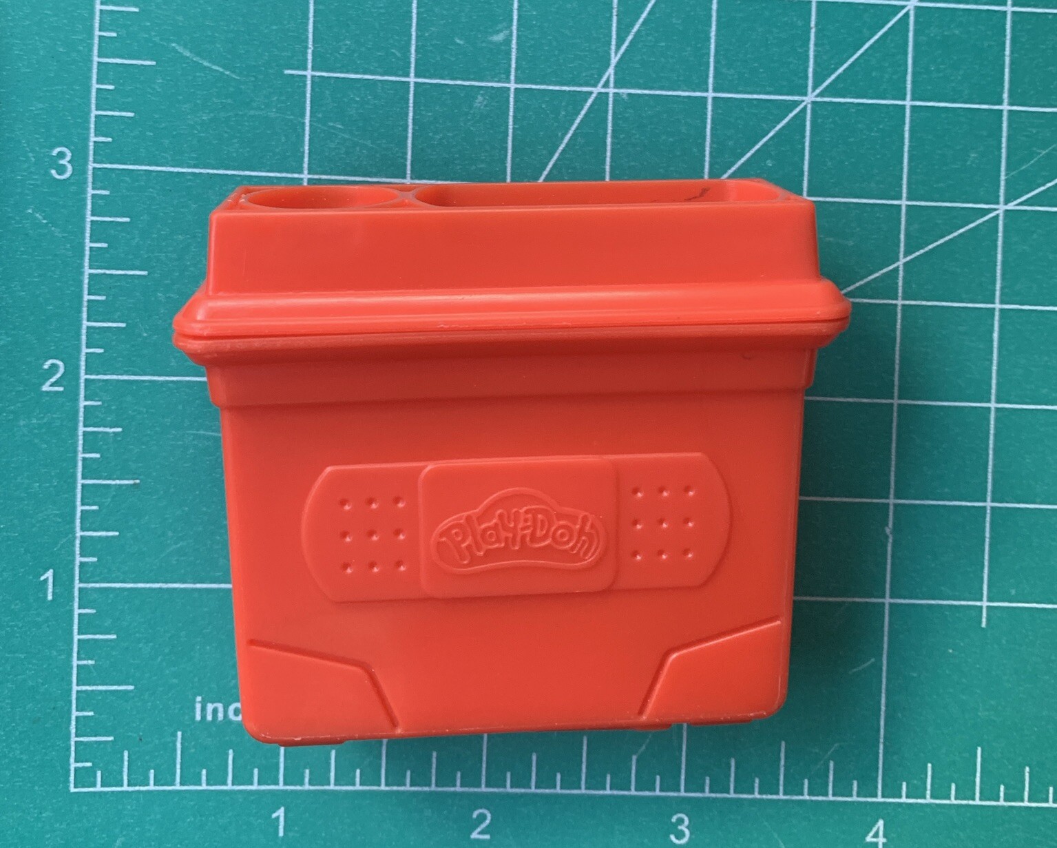 Play Doh First Aid Bandage Box Press Doctor Set Red Replacement Piece