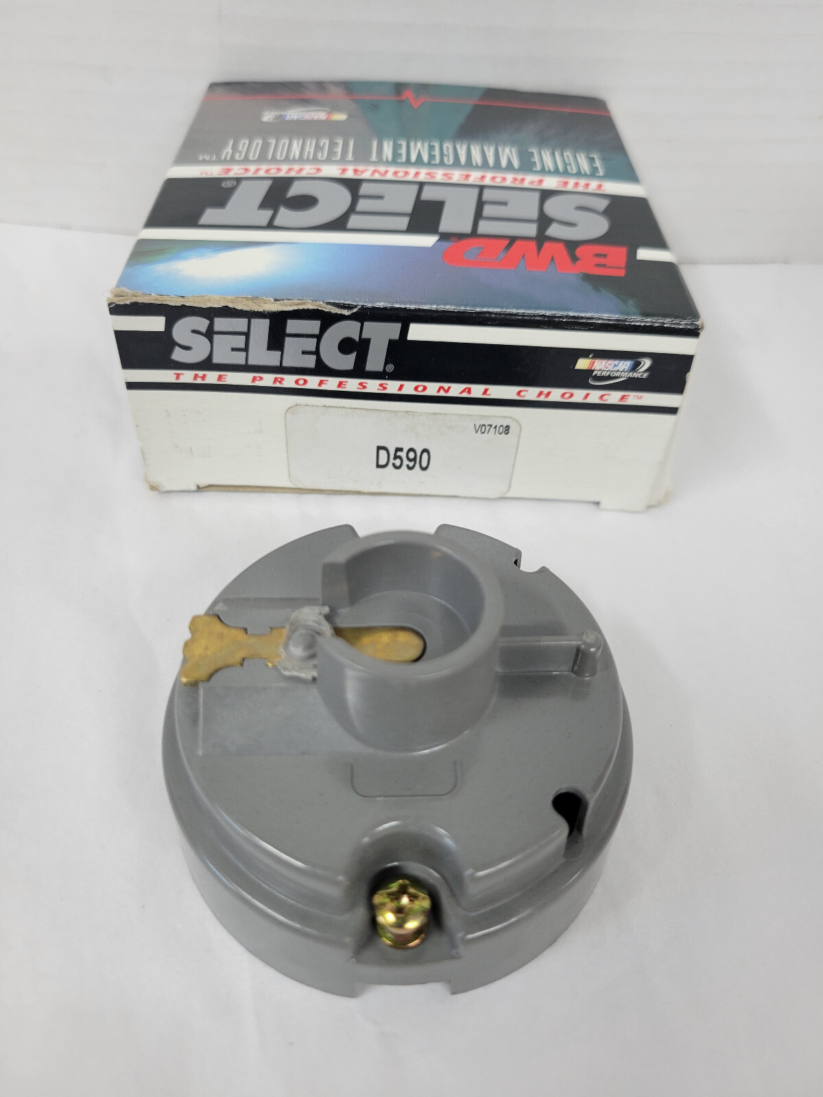NOS - BWD SELECT D590 Distributor Rotor  Chrysler, Dodge, Mazda