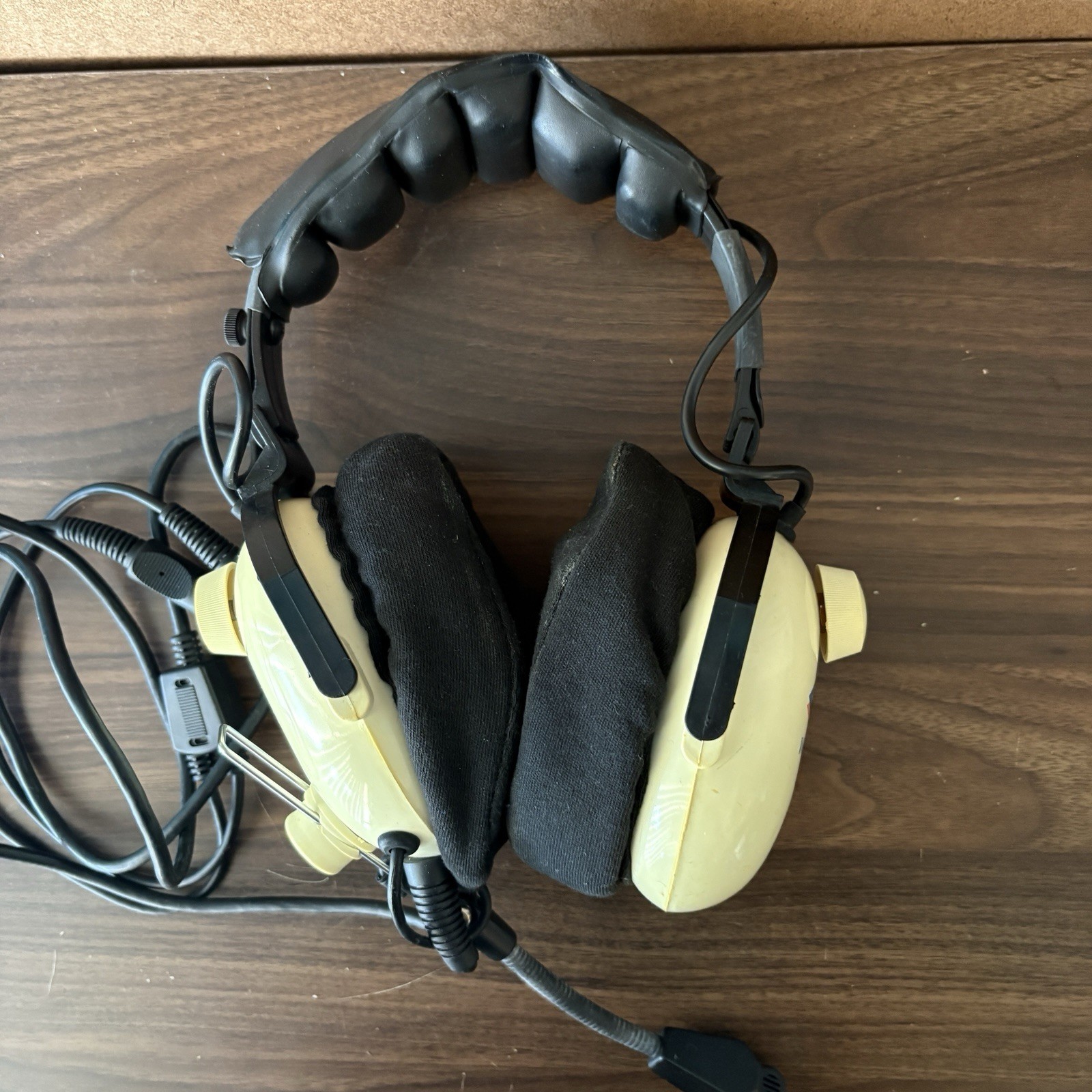 Soft Comm C-35 White Knight Aviation Headset with Microphone