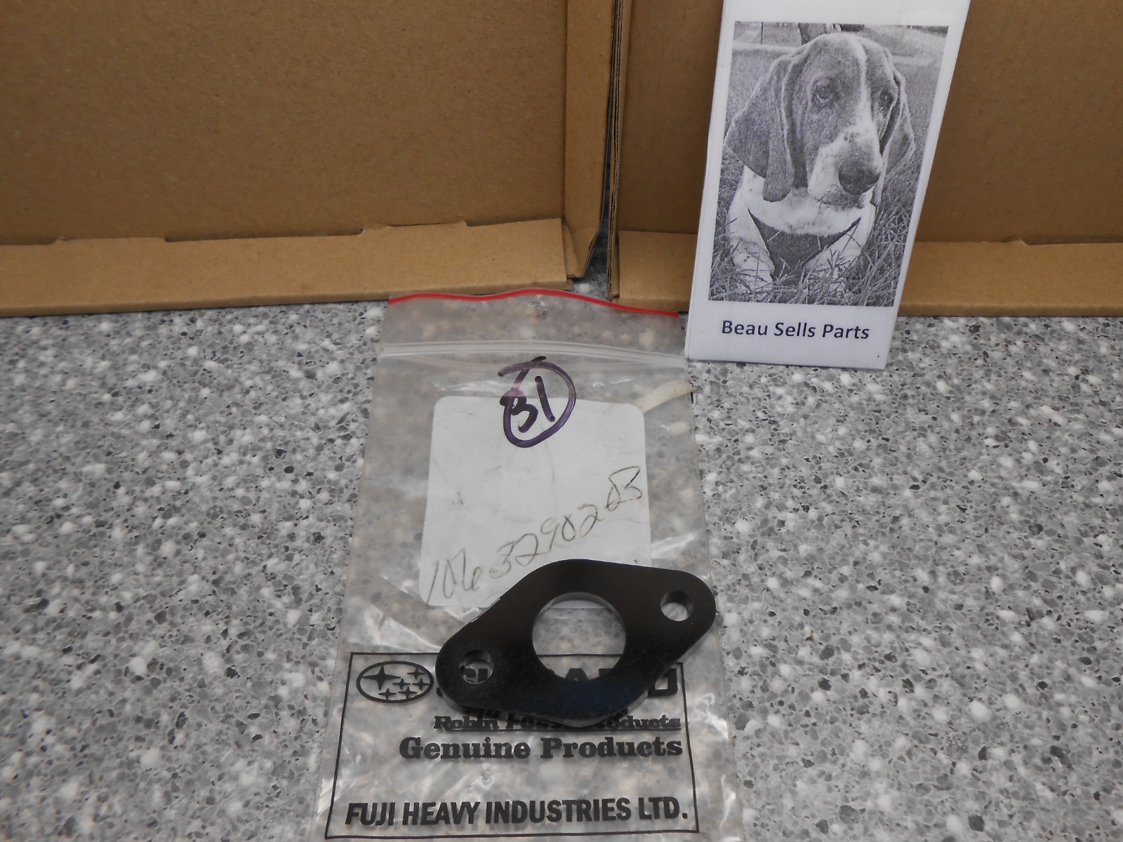 Subaru Robin 106-32902-03 Insulator OEM NOS