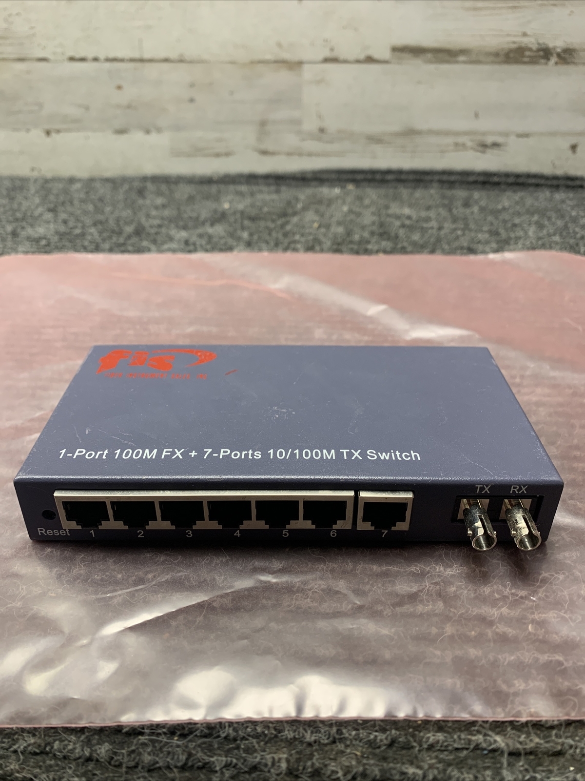 FIS 10/100M TX+ 1-PORT 100M FX FAST ETHERNET FIBER SWITCH F1JC08AMT (no power)