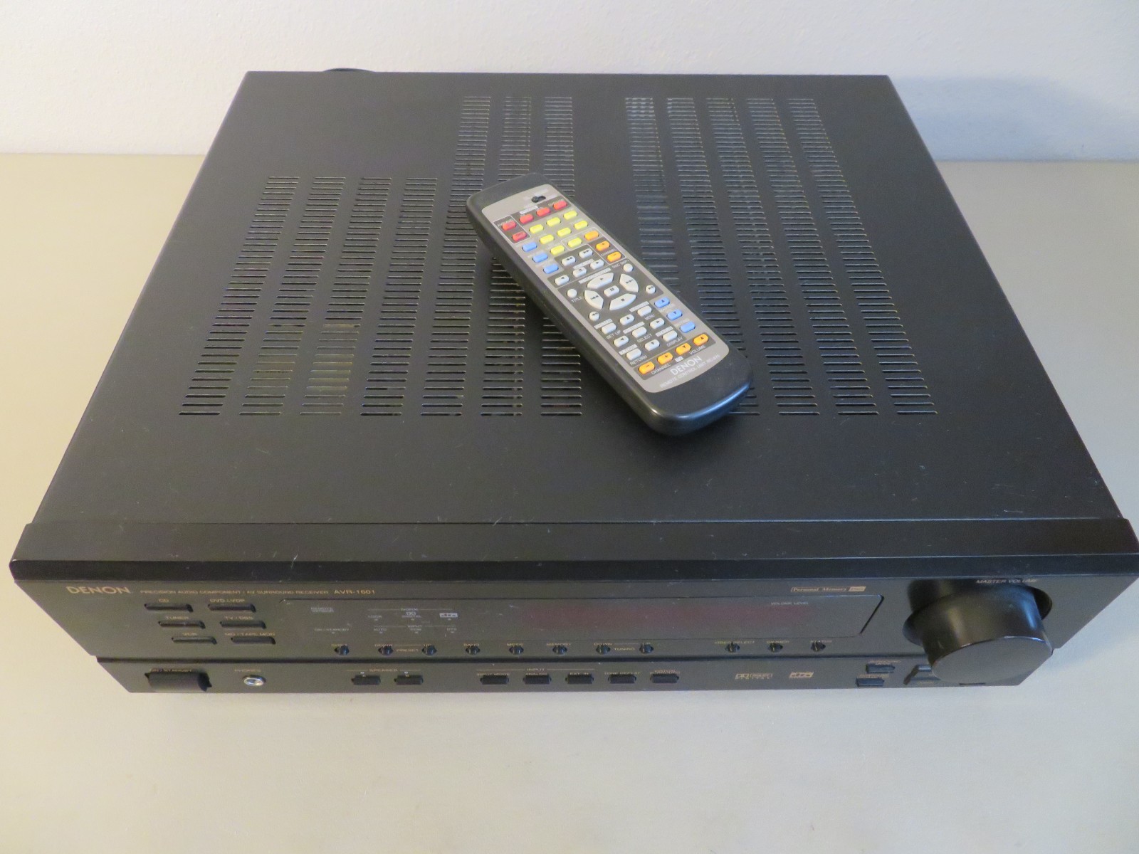 Denon AVR-1601 Precision Audio Component / AV Surround Receiver Tested NICE!