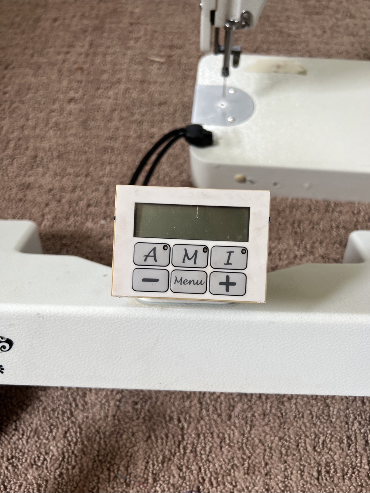 18" Longarm Quilting Machine Read Description Needs Service