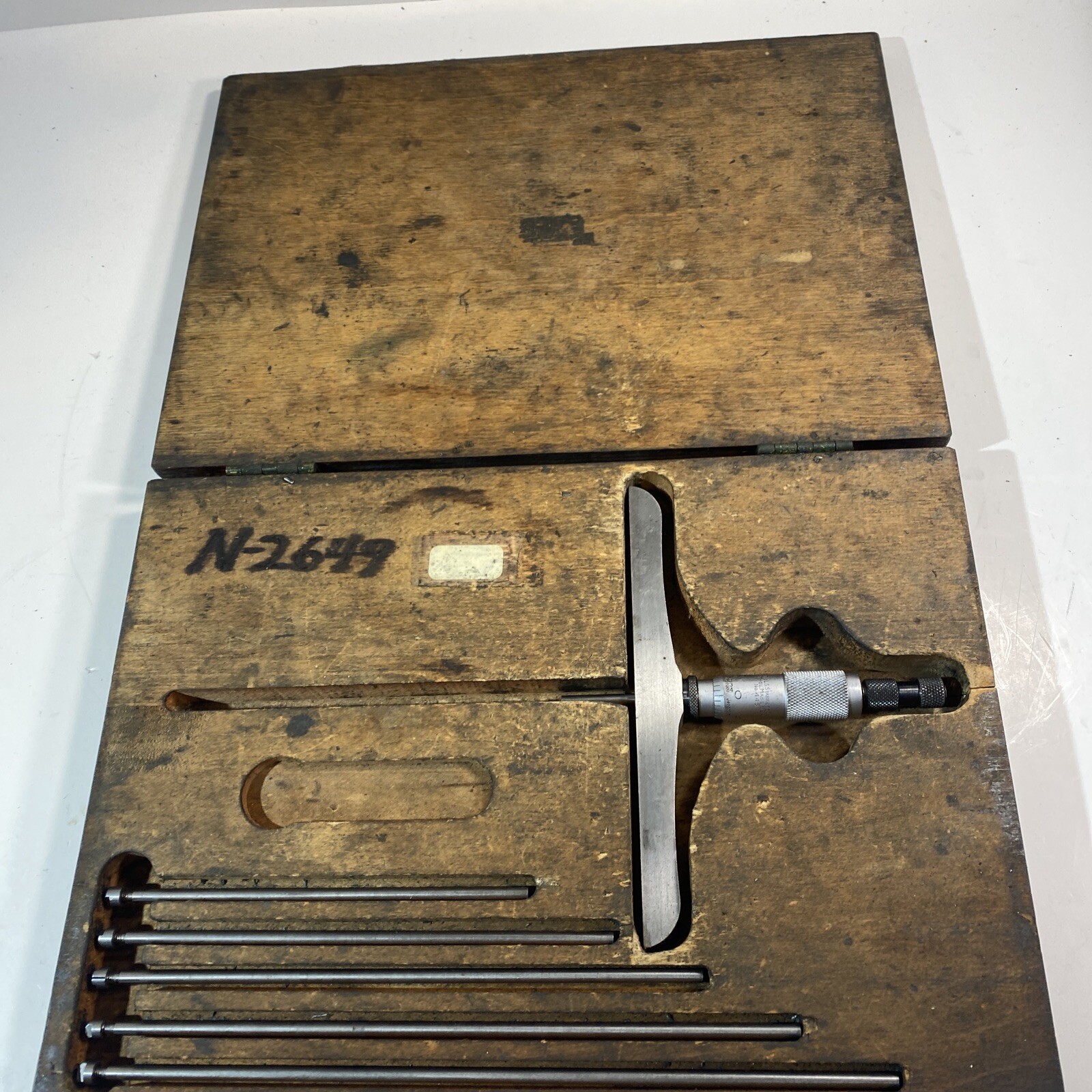Vintage Starrett No. 445 Depth Micrometer Gauge w/ Wooden Storage Box Case (C)