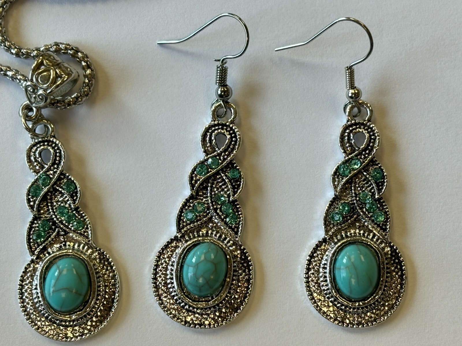 Turquoise Vintage Persia Pendant Necklace and Earrings Set