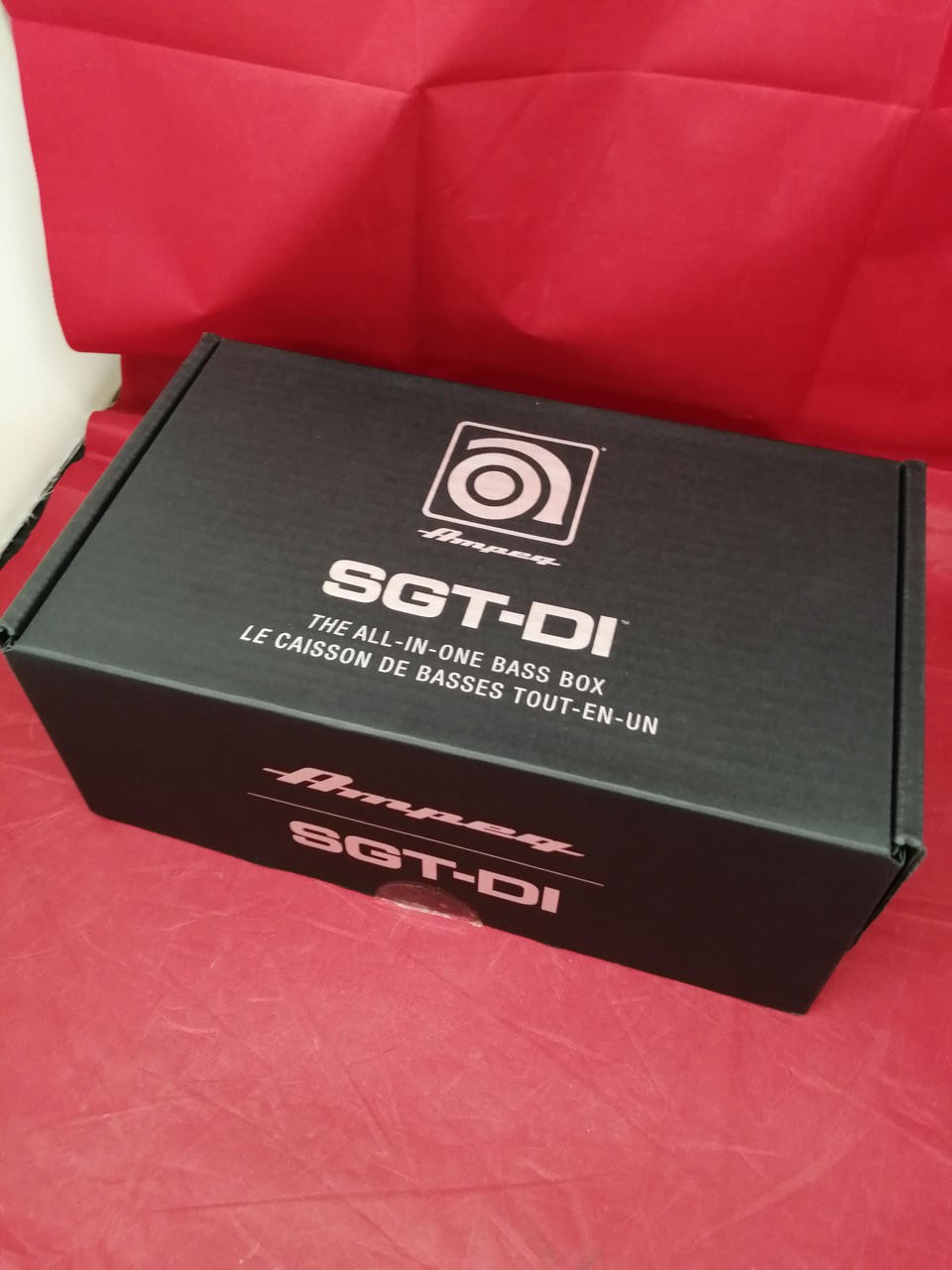 EG SGT-DI Bass Preamp with 3-Band EQ, SVT/B15 Switch, True Bypass