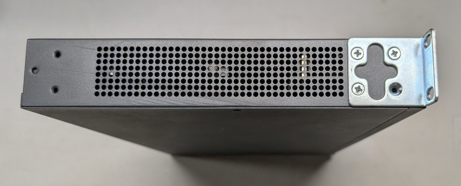HP 2620-48 J9626A 48-Ports Rack-Mountable Ethernet Network Switch