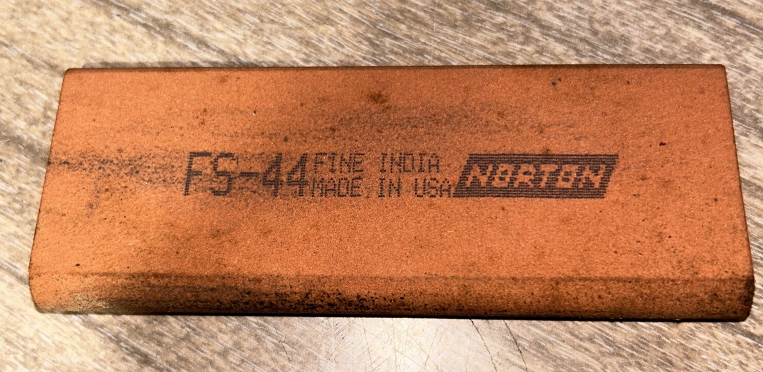 NORTON Fine Round Edge Slip Stone INDIA FS44 Chisel Sharpening Oil Plane Scissor