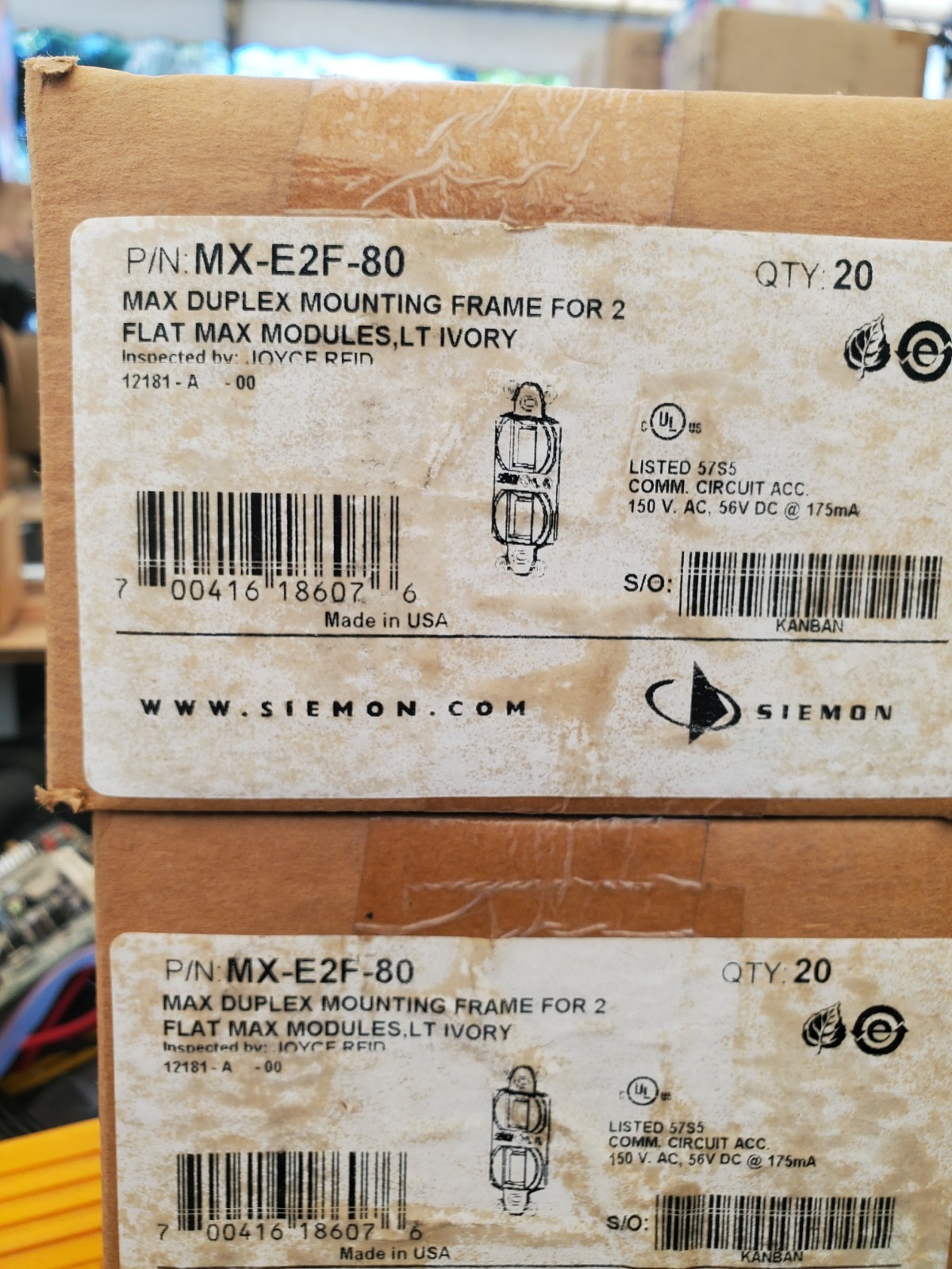 Siemon MX-E2F-80 Max Duplex Mounting Frame For 2 Flat Max Modules lt iVORY