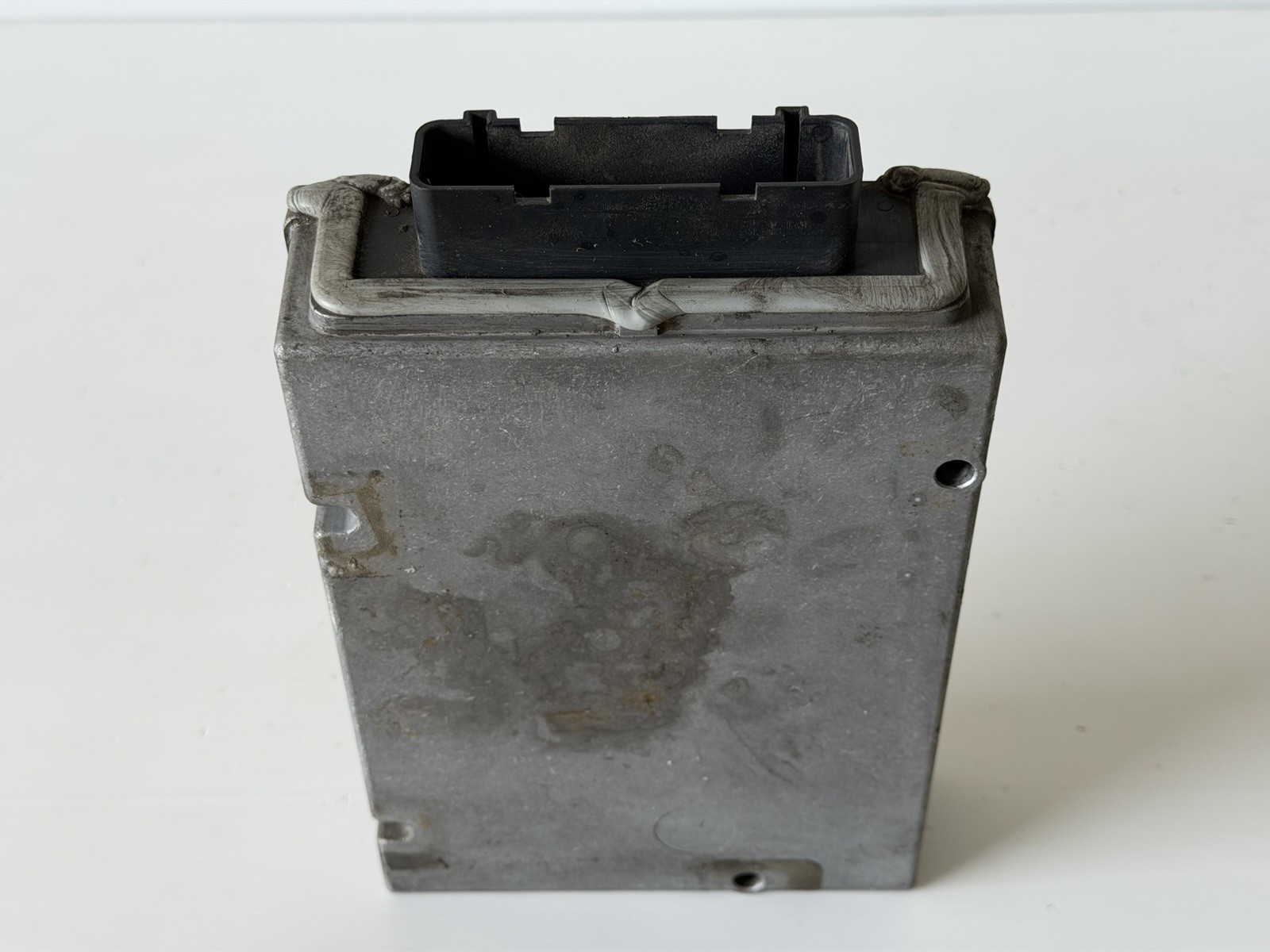 1807248C3 1998 INTERNATIONAL T444E ENGINE CONTROL MODULE (ECM)