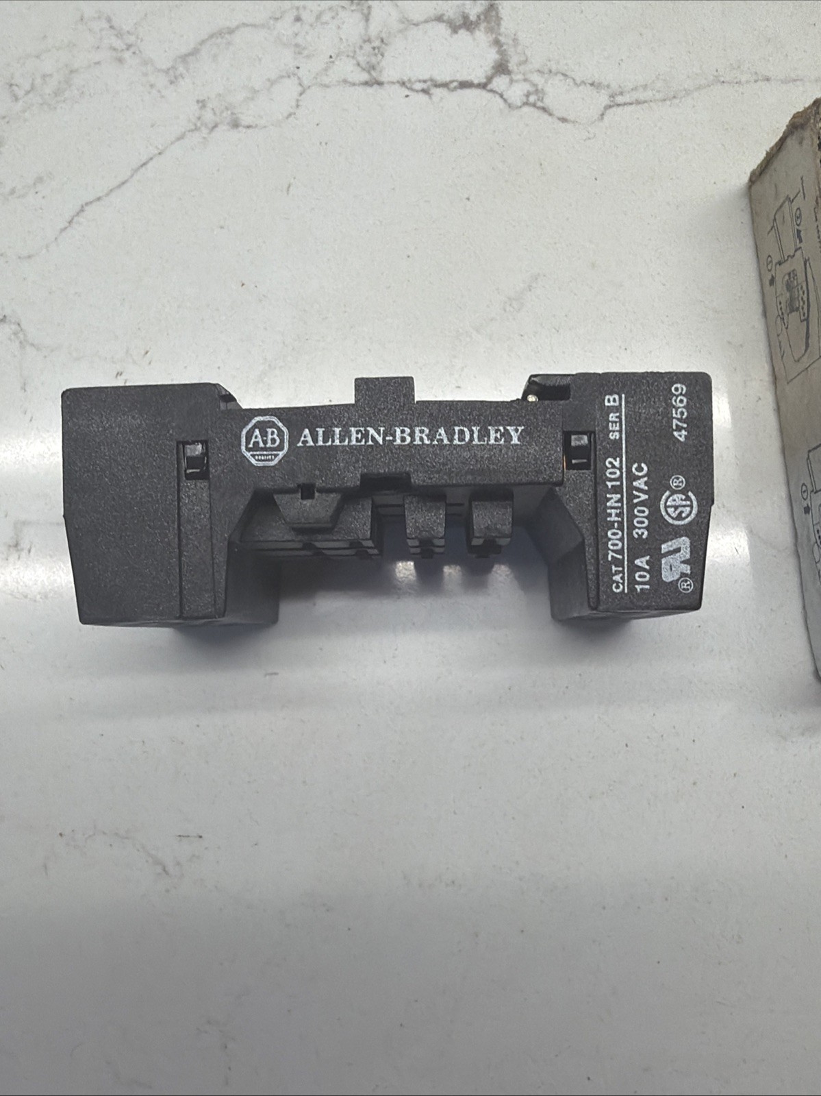 Allen-Bradley 700-HN 102 Series B Relay Socket