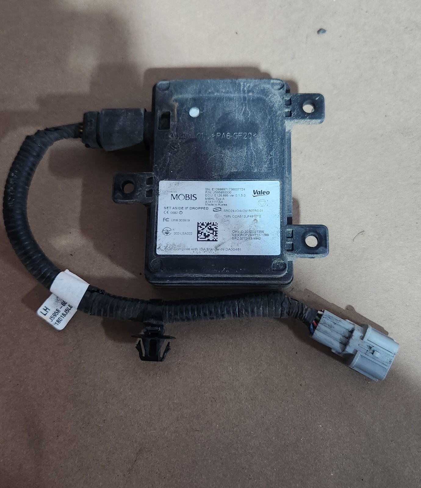 2017-2022 KIA STINGER REAR LEFT BLIND SPOT MONITOR SENSOR ONLY OEM J595850000