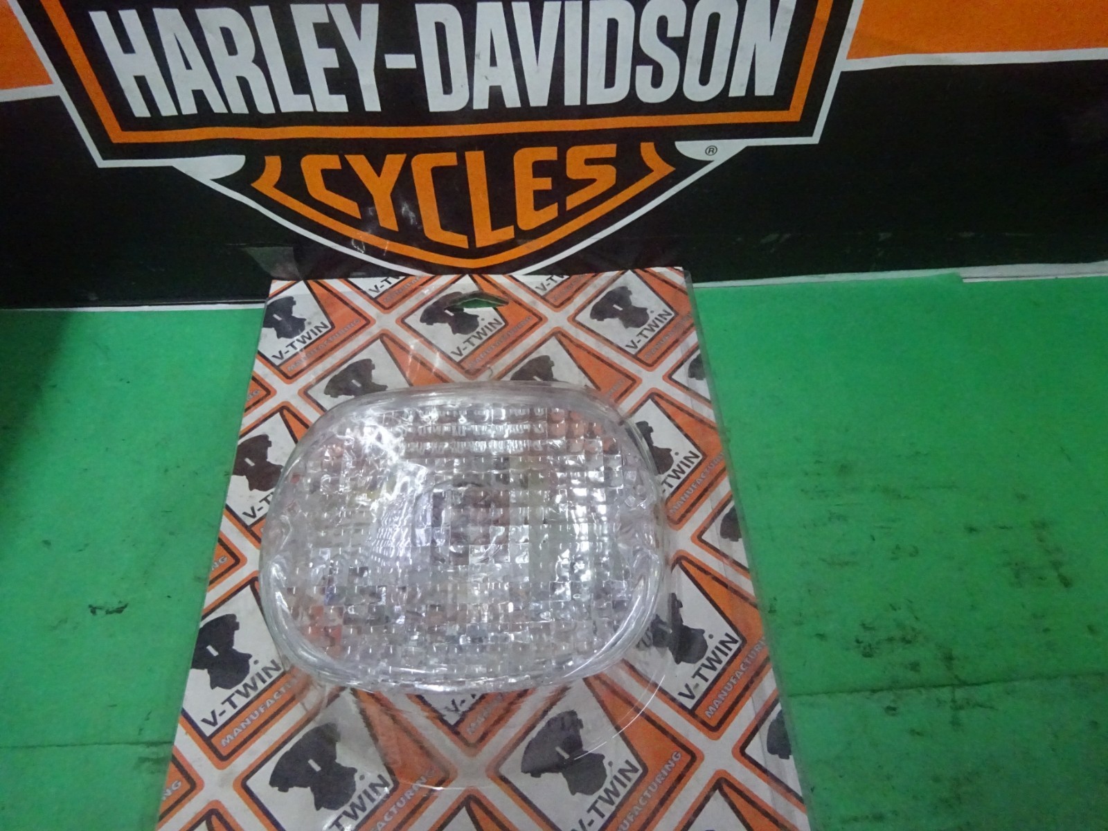Harley BTs XLs CHOICE of Rpl 99-03 LAYDOWN CLEAR TAILLIGHT LENS TOP/BOT WINDOW