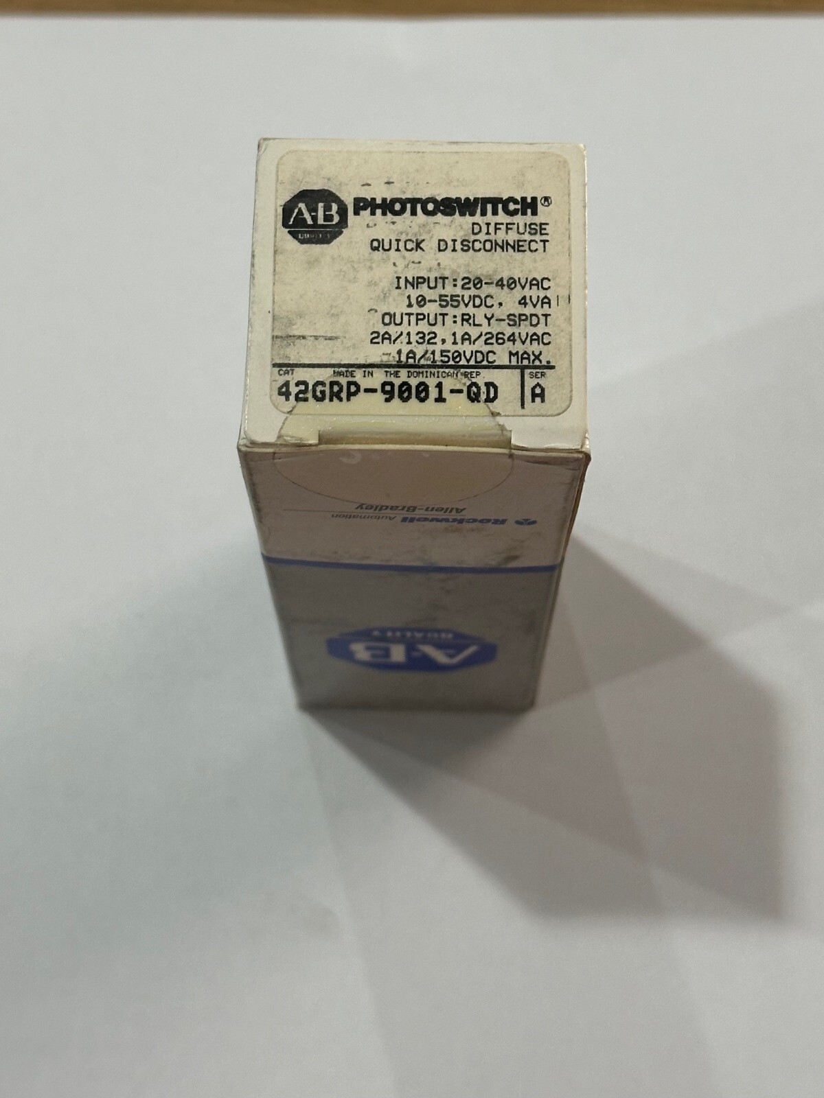 ALLEN BRADLEY  42GRP-9001-QD  PHOTOSWITCH DIFFUSE QUICK DISCONNECT *NEW IN BOX*