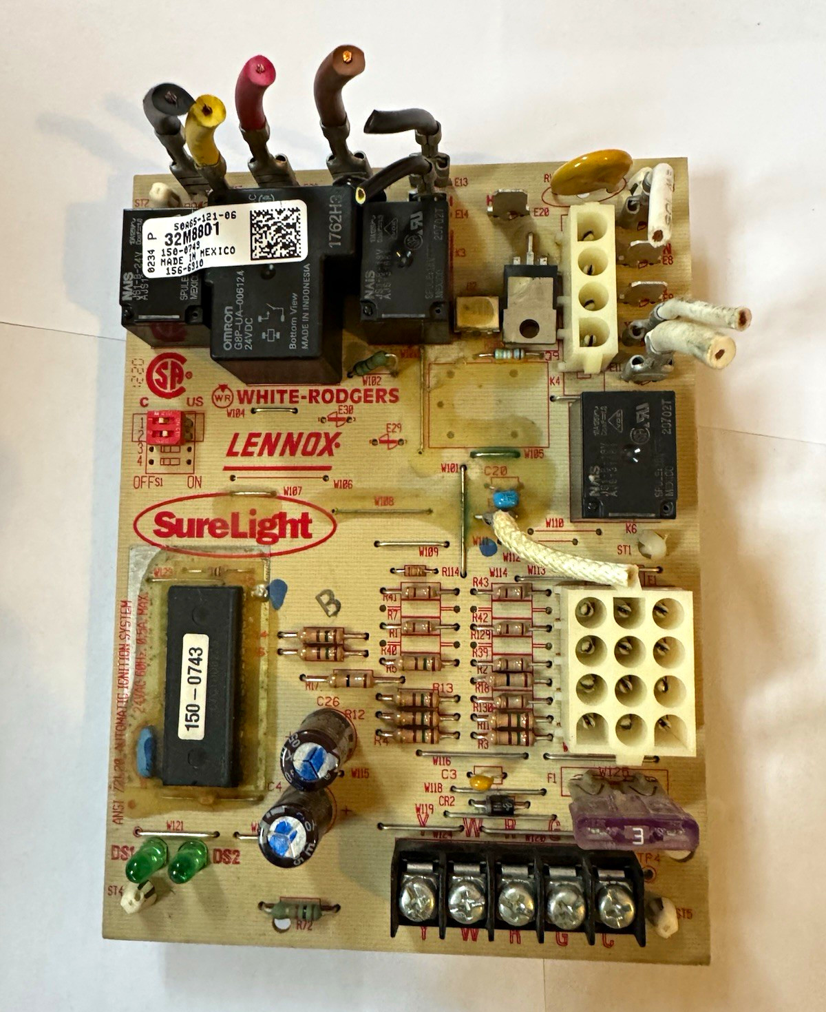 Lennox SureLight 50A65-121-06 Furnace Ignition Control Board 32M8801 150-0743