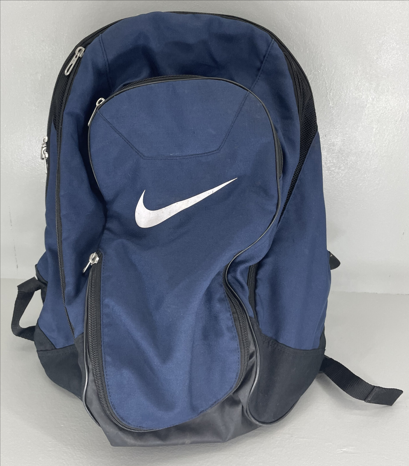 Nike Athletic Large Travel Gym Zip Backpack bag for Basketball Color Blue