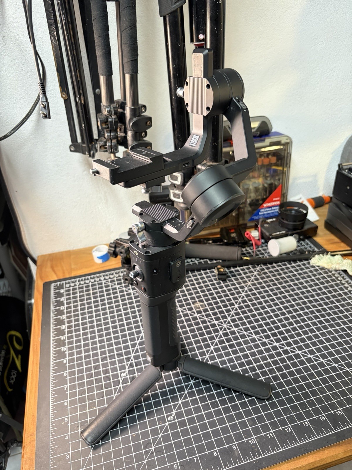 DJI Ronin-SC Pro 3-Axis Motorized Handheld Camera Gimbal Stabilizer w/ Case