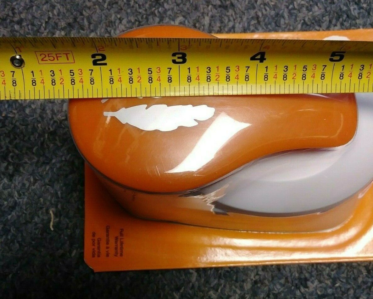 Fiskars 100030-1003 Lever Punch Feathers Large
