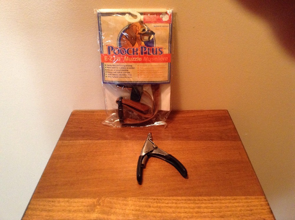 Sz 2 Pooch Plus EZ Fit Muzzle Beagles Springers Poodles Etc & Nail Trimmer