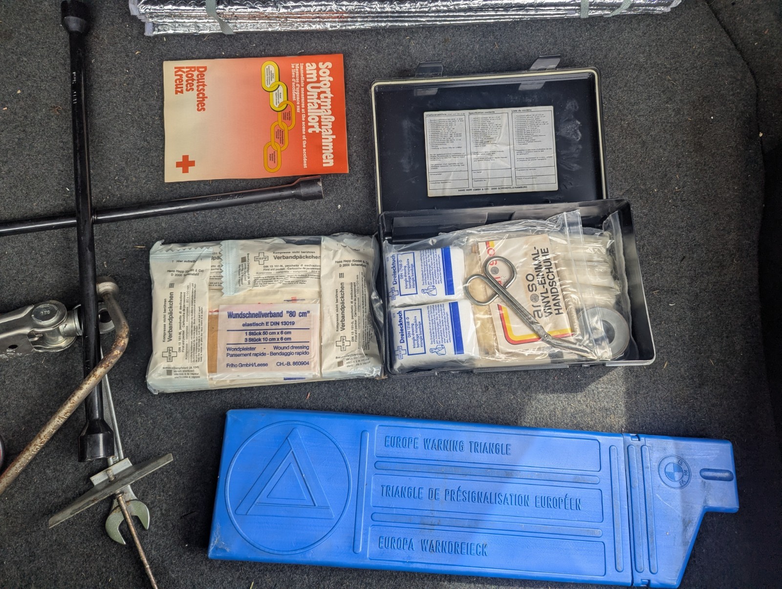 BMW E30 Emergency Kit Emergency Kit