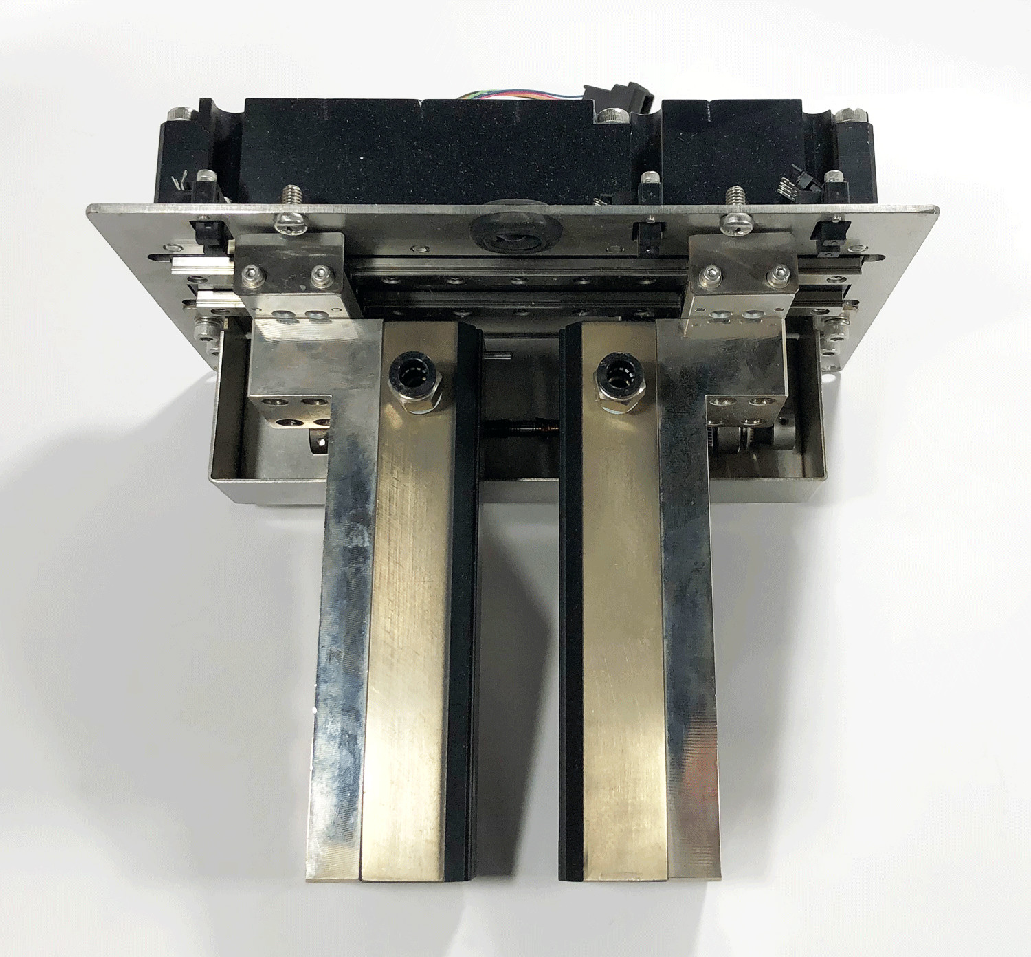 Heavy-duty 2-Jaw Parallel Robotic Gripper Vacuum chuck 2" x 4.5" throat Affector