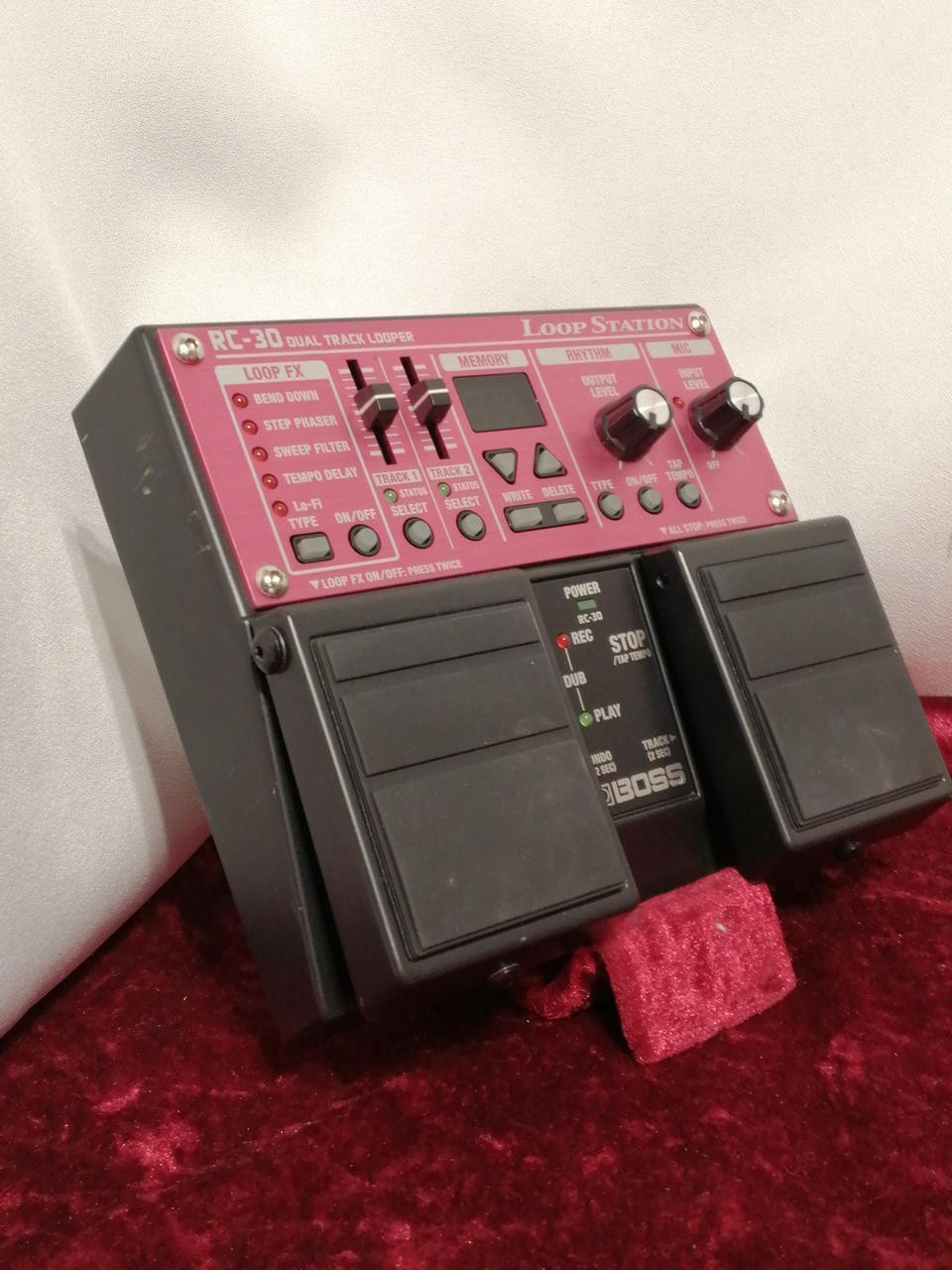 BOSS Model RC-30 Loop Station