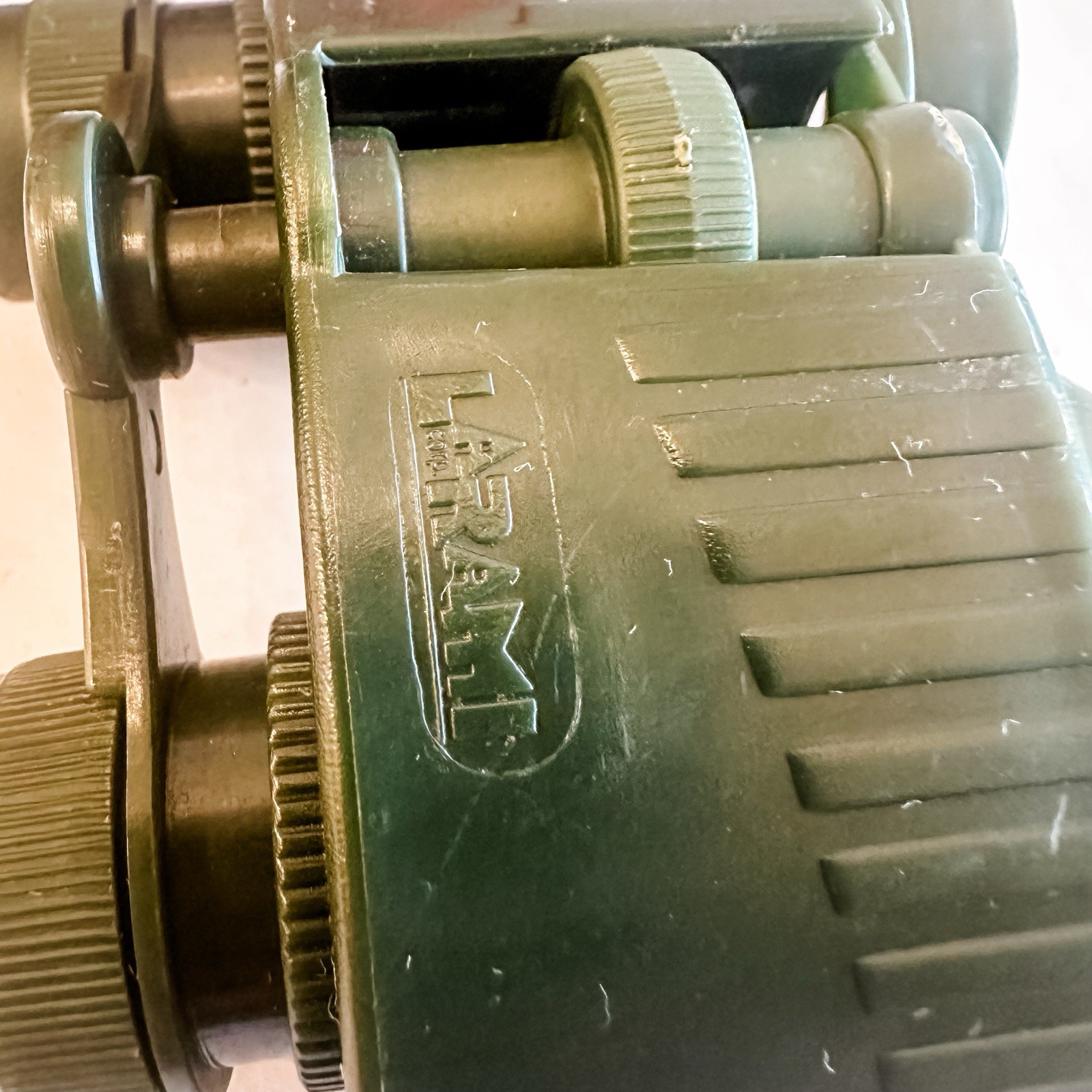 Larami Small Soldiers Toy Dart Blaster (Untested) Binoculars & Knife READ
