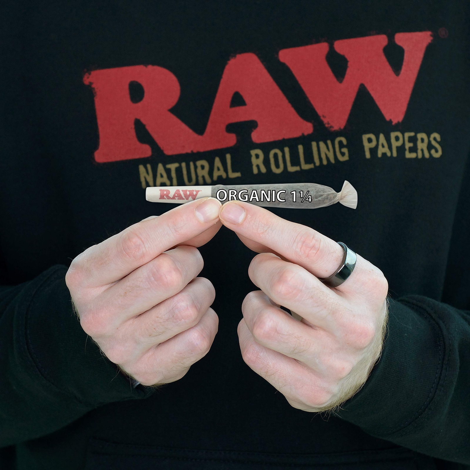 RAW Cones Organic 1 1/4 Size: 50 Pack