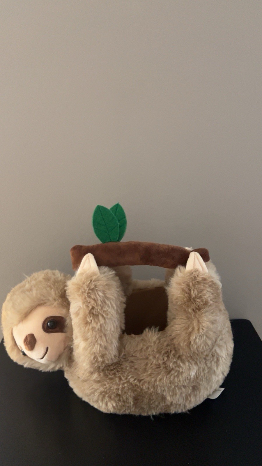 Sloth basket. Excellent condition