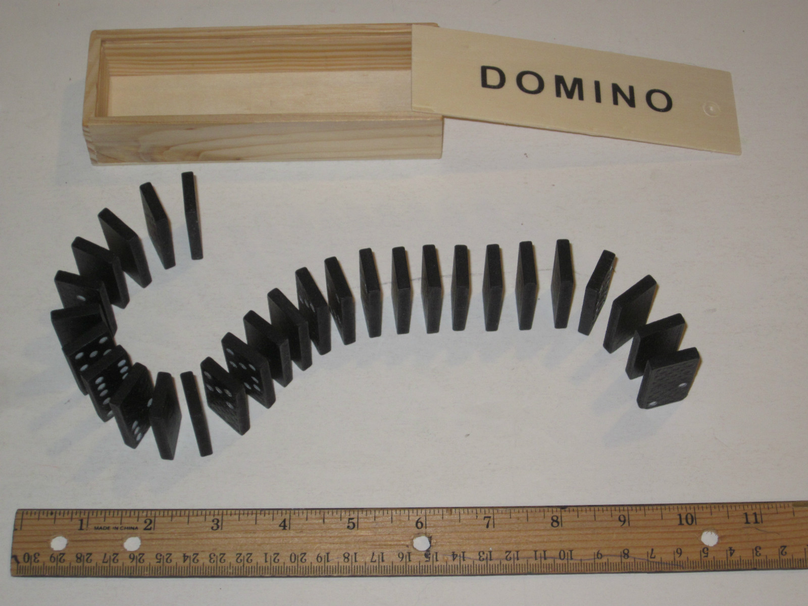 Dominoes Set 28 Wooden Dominoes In Box w/Instructions - Play, Tile Game, Kid Toy