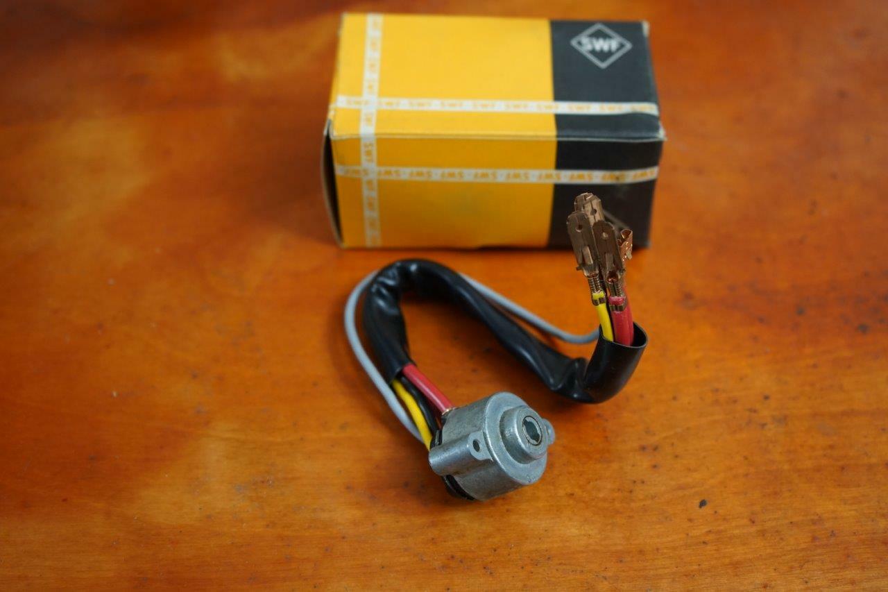 NOS Ignition Switch 803 905 861 A
