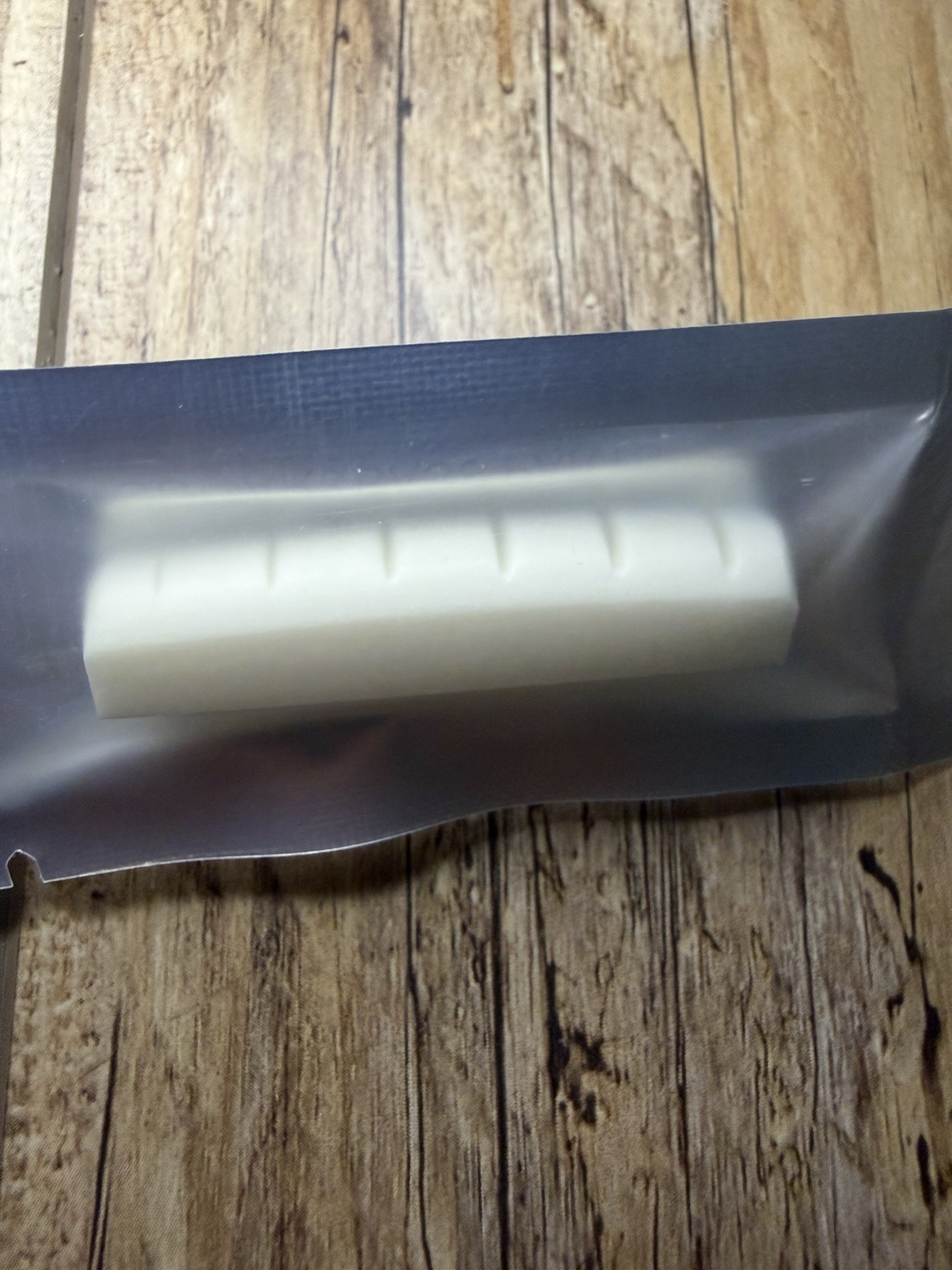 Guyker 42mm Bone Nut 6mm LP Electric Guitar Replacement Part White