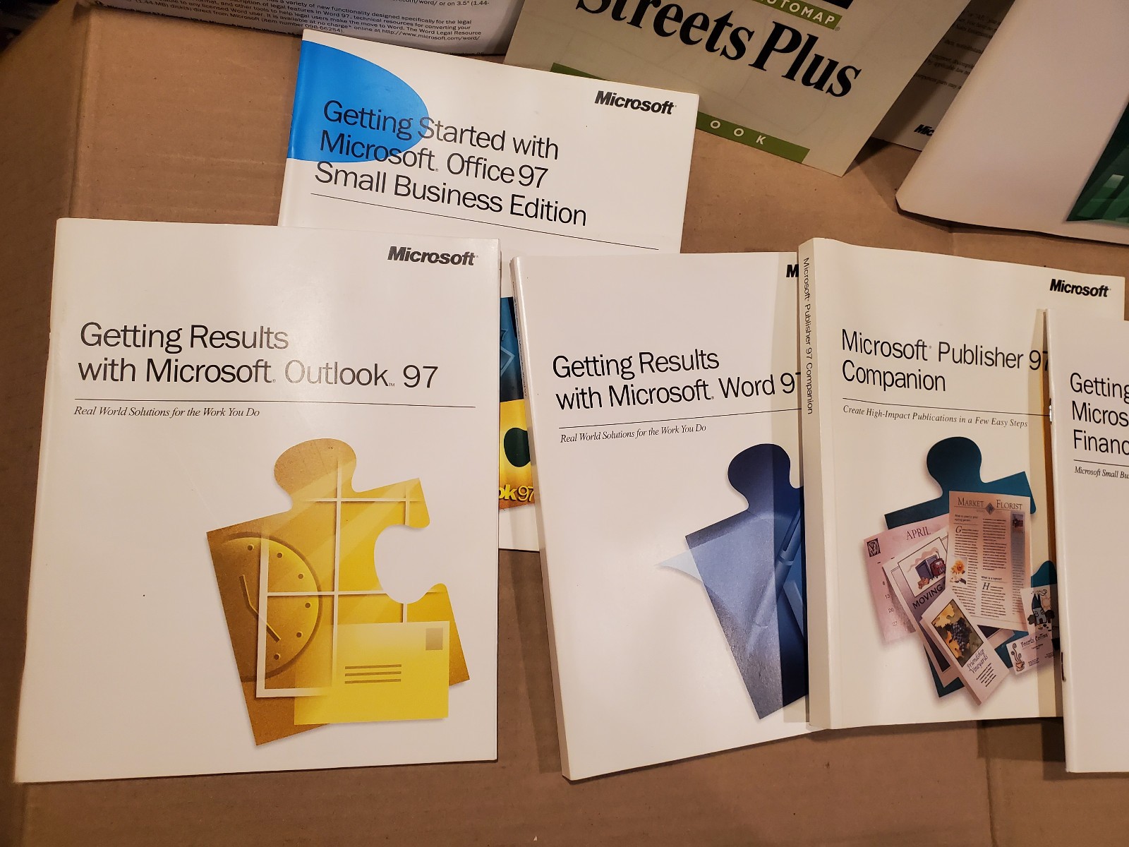 Microsoft Office 97 Small business dition Retail Package - Promotional Sample