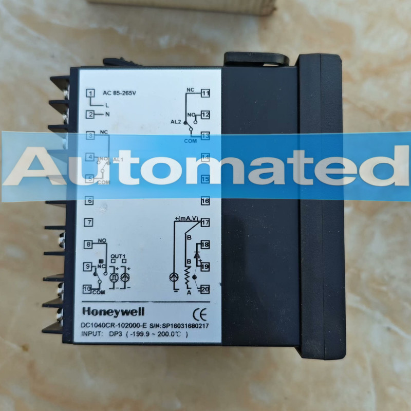 DC1040CR-102000-E 1PCS NEW Honeywell Temperature controller DC1040CR-102000-E