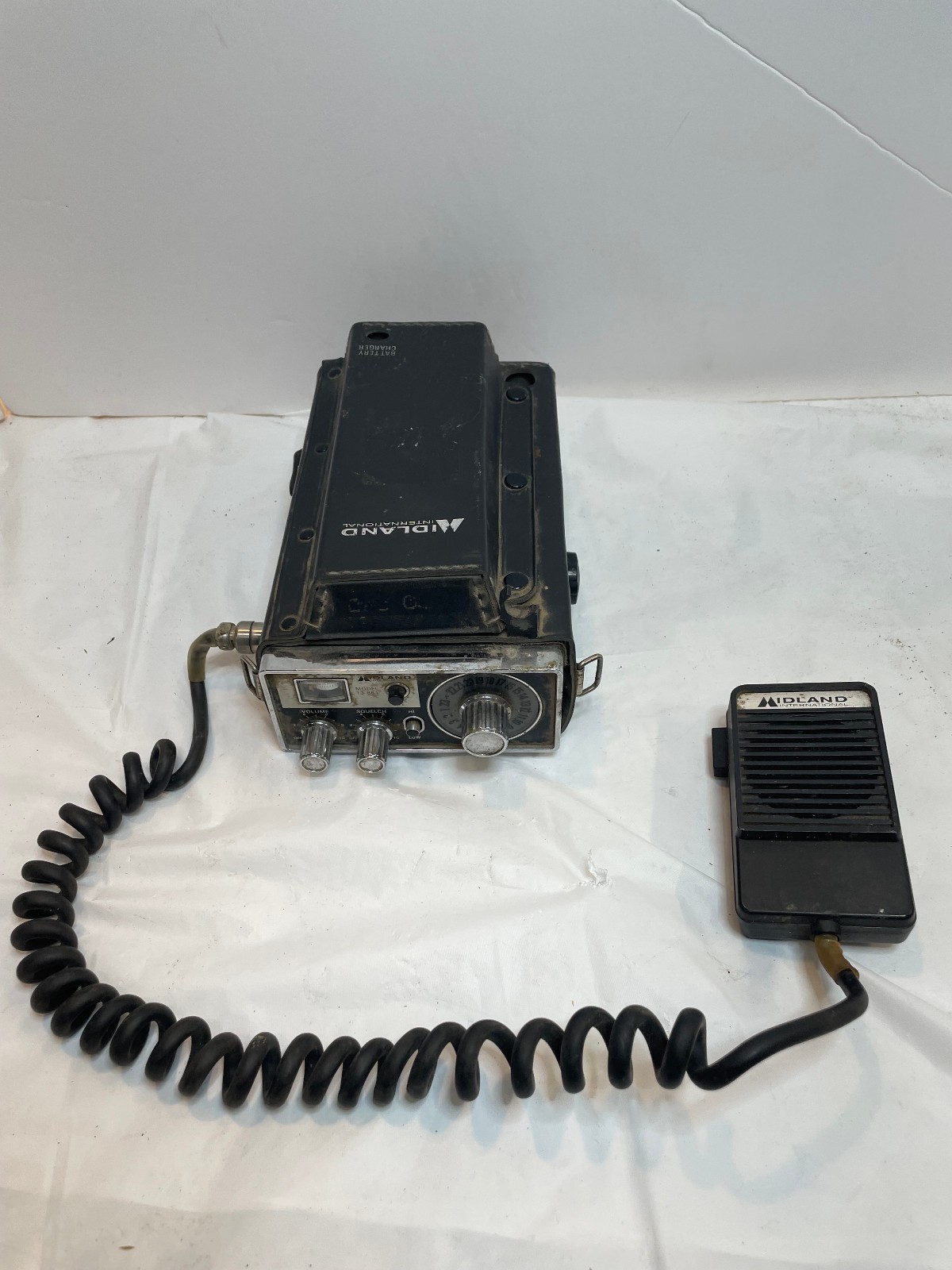 Vintage Midland International # 13-861  CB Portable Radio Untested W/carry case